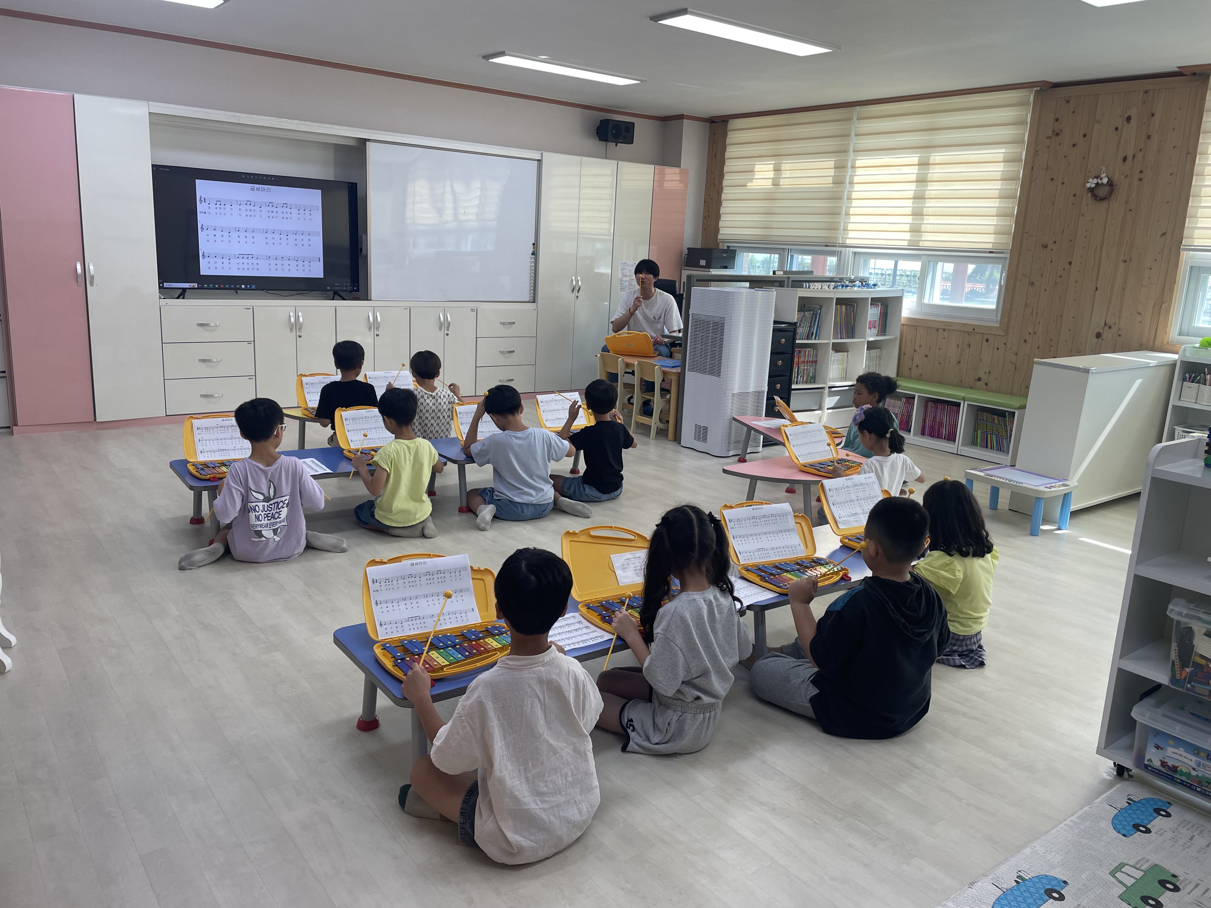 실로폰연주 사진